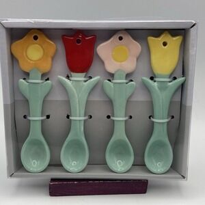 Tabletops Gallery Daisy Stir Spoons Flowers Set of Four Coffee Tea Spice‎